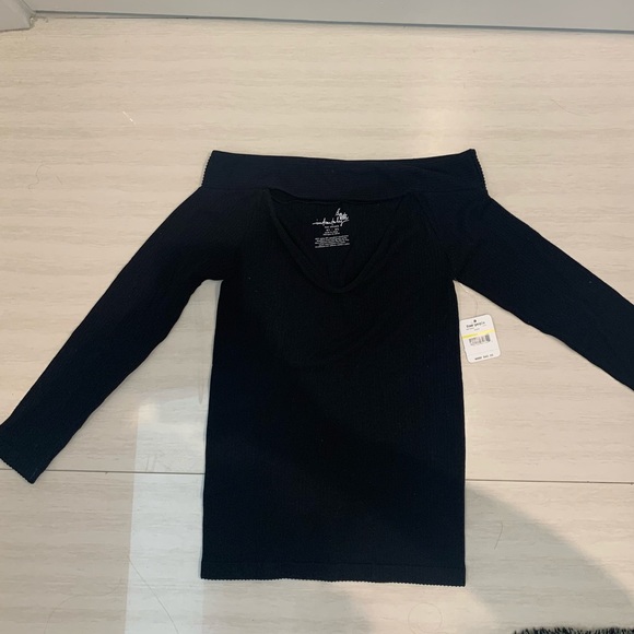 Free People top - Picture 1 of 5